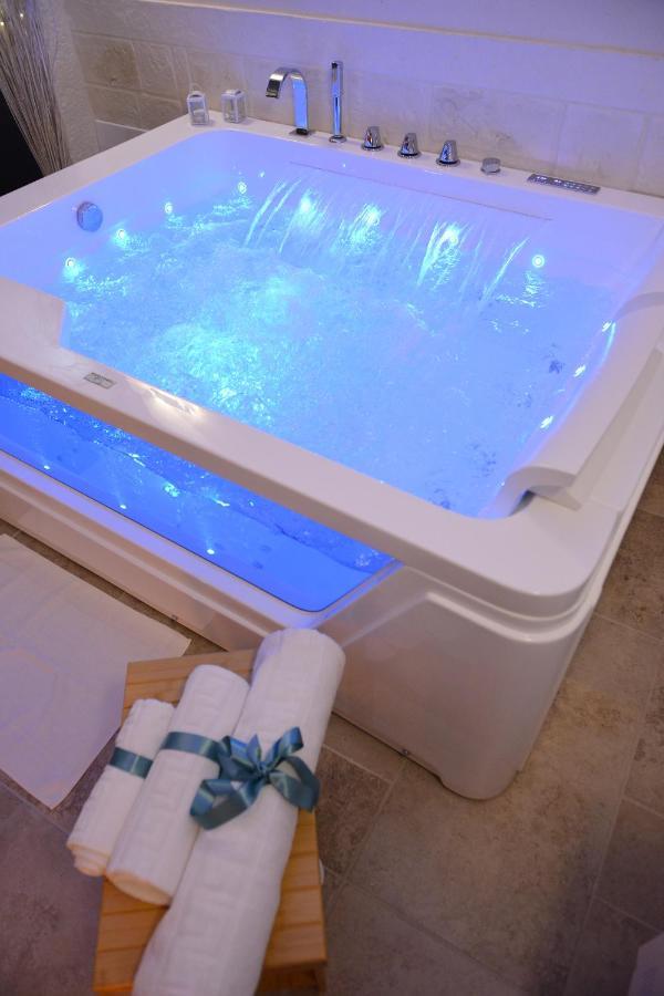 Suite Laurel Spa Con Idromassaggio Фазано Экстерьер фото