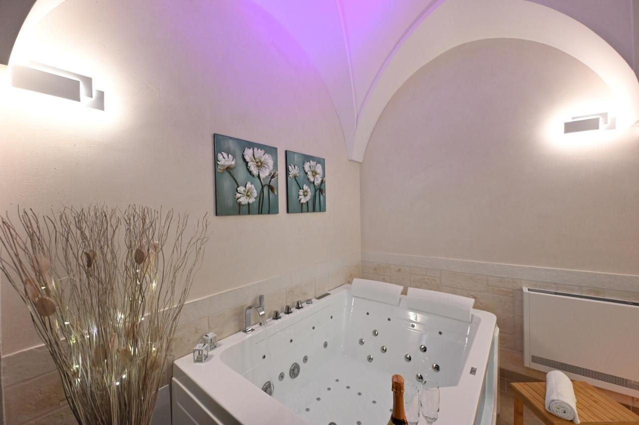 Suite Laurel Spa Con Idromassaggio Фазано Экстерьер фото