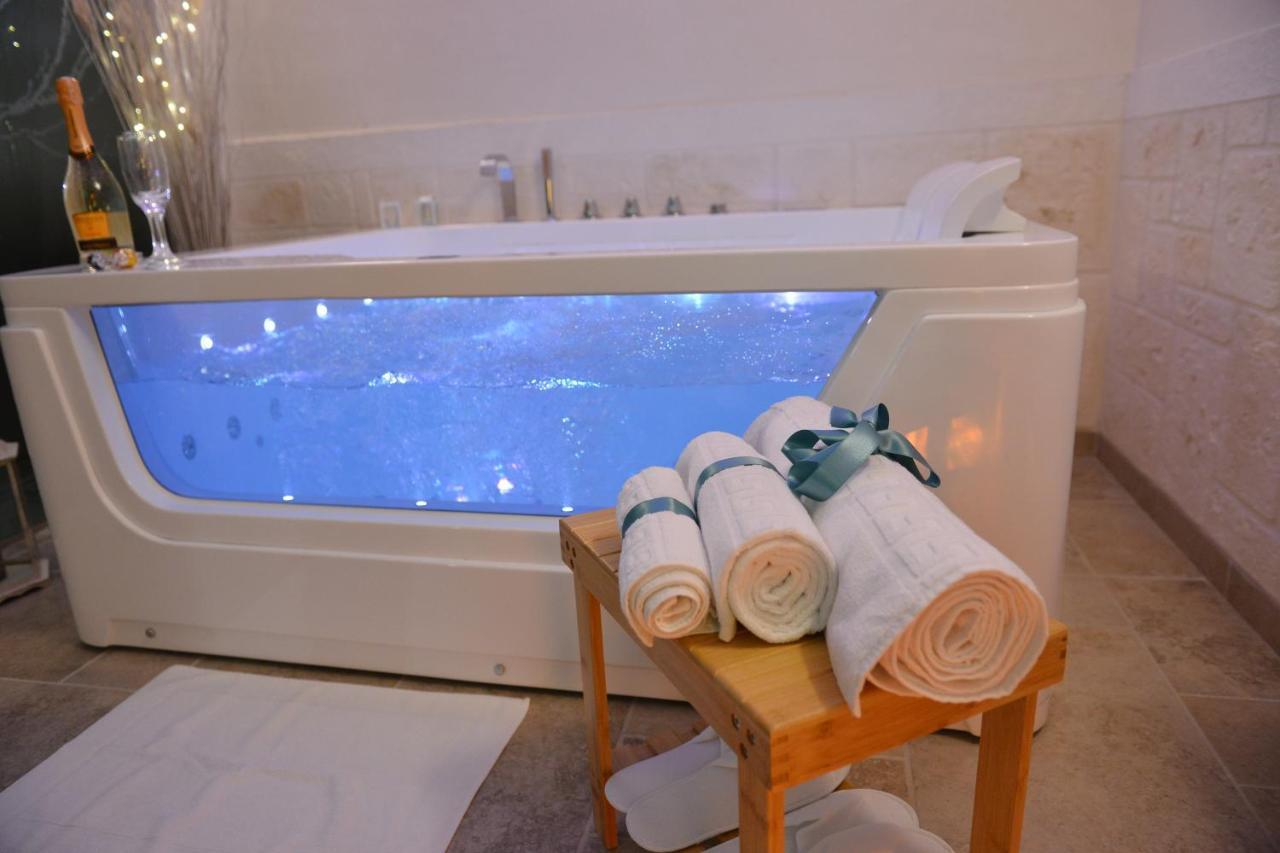 Suite Laurel Spa Con Idromassaggio Фазано Экстерьер фото