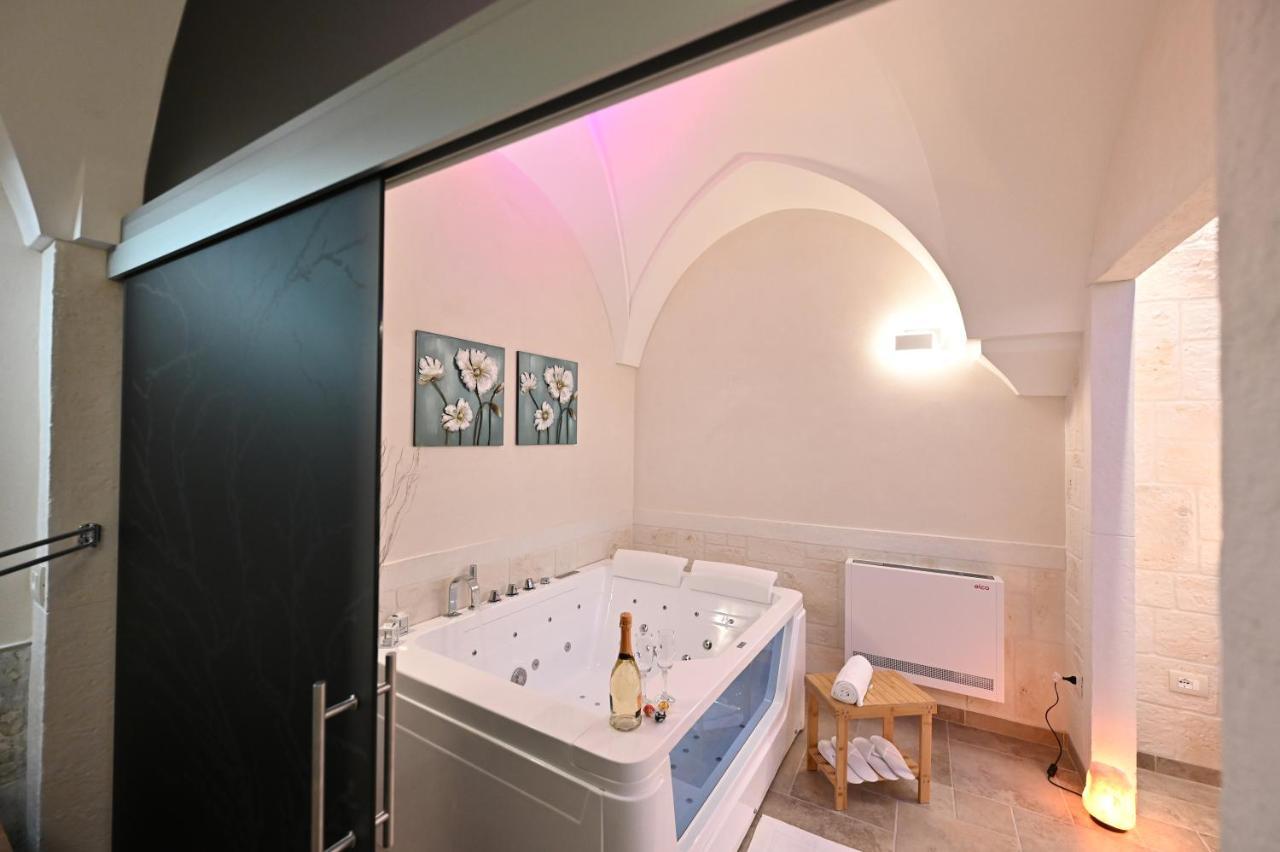 Suite Laurel Spa Con Idromassaggio Фазано Экстерьер фото