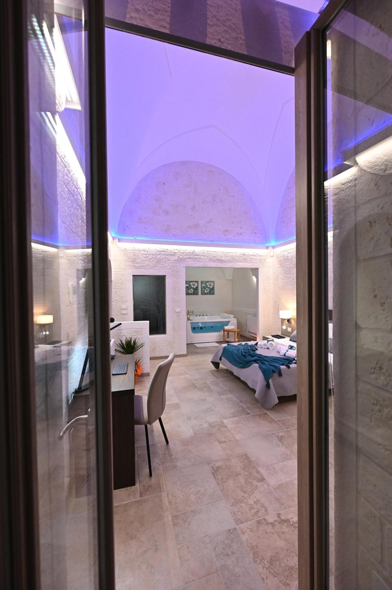Suite Laurel Spa Con Idromassaggio Фазано Экстерьер фото